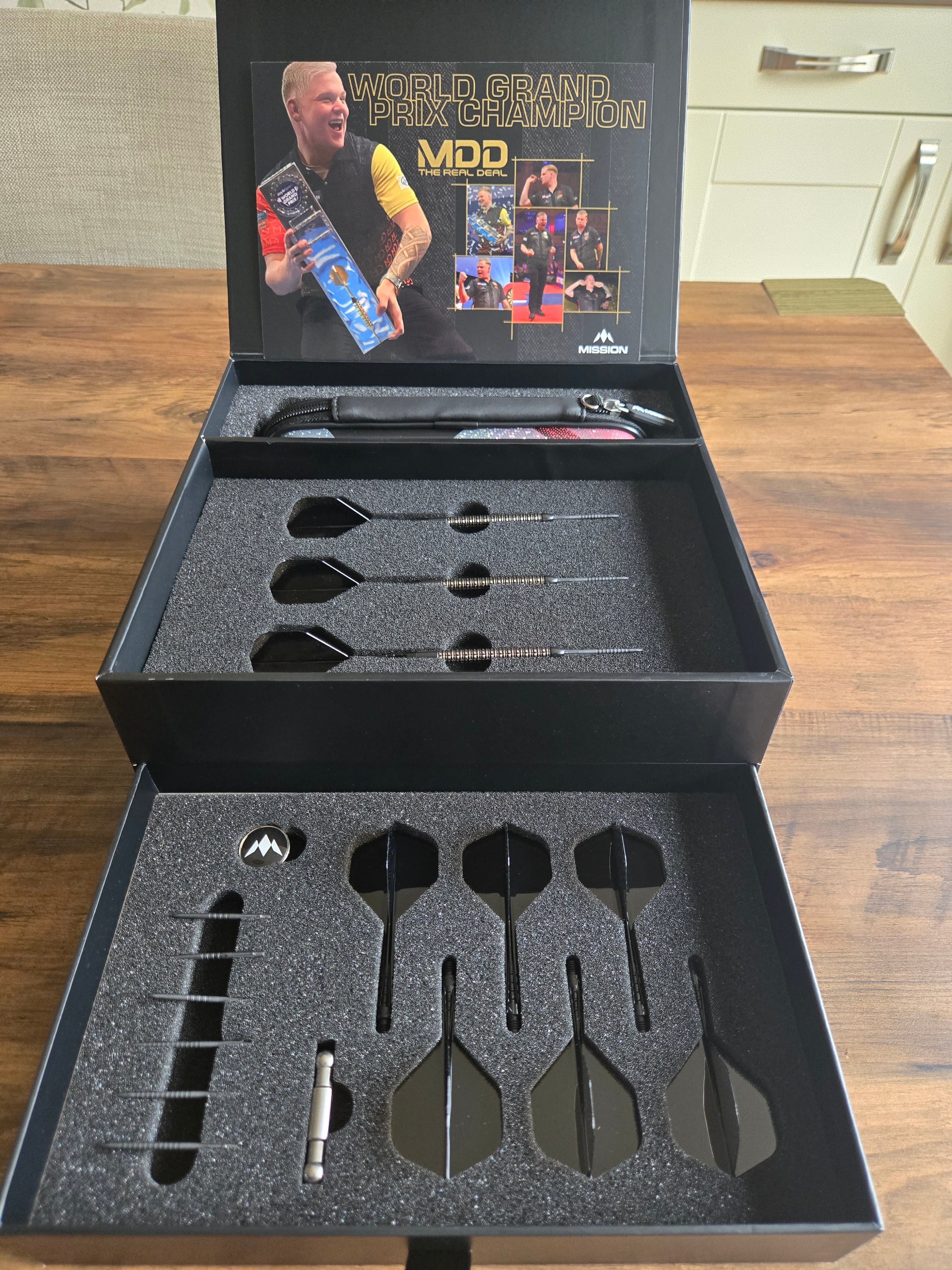 Mission Mike De Decker Limited Edition Darts (No11)