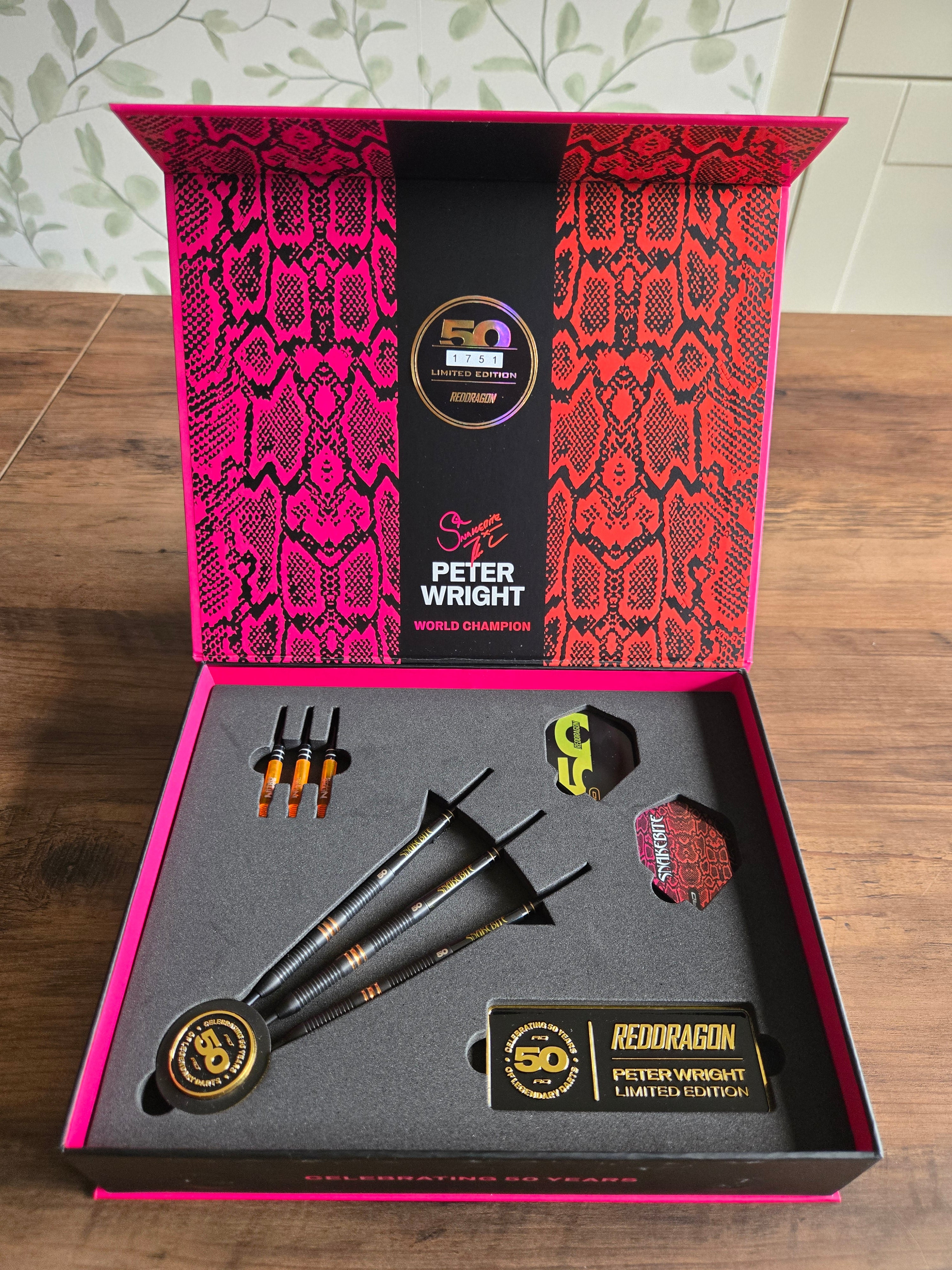 Red Dragon Peter Wright - 50 Year Player Edition