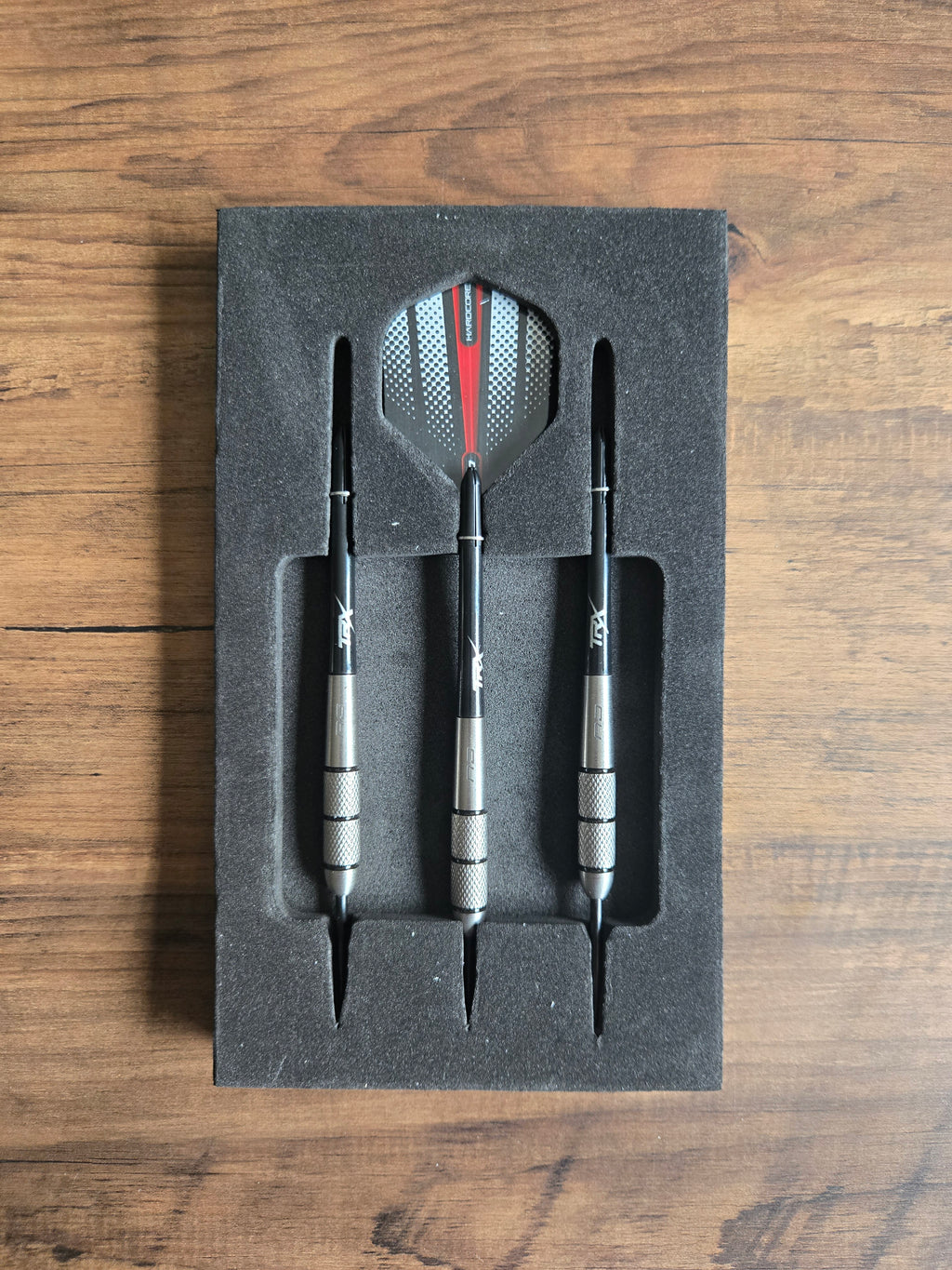 Red Dragon Red Flash Darts
