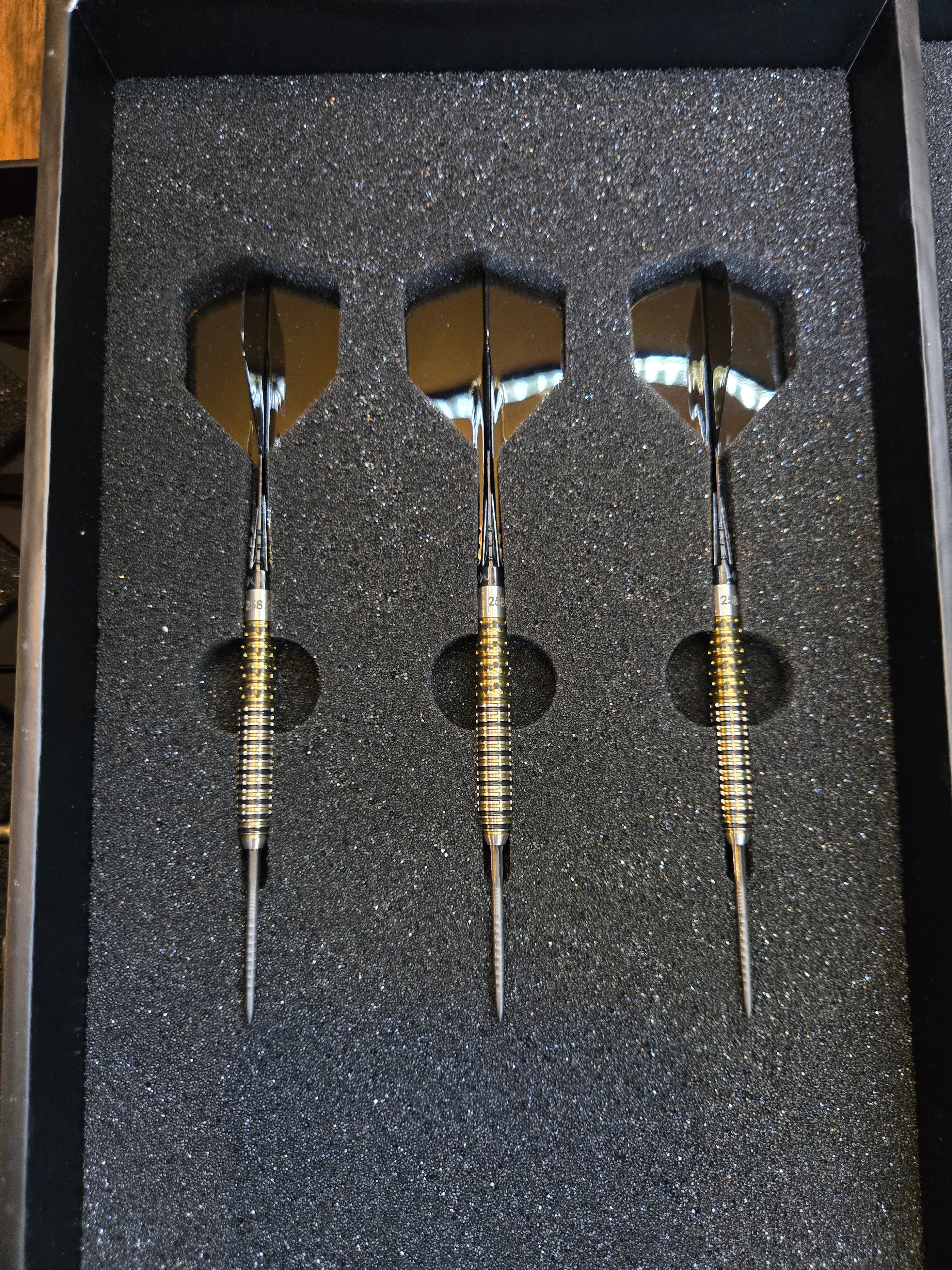 Mission Olly Croft OBE Darts - 258 / 260