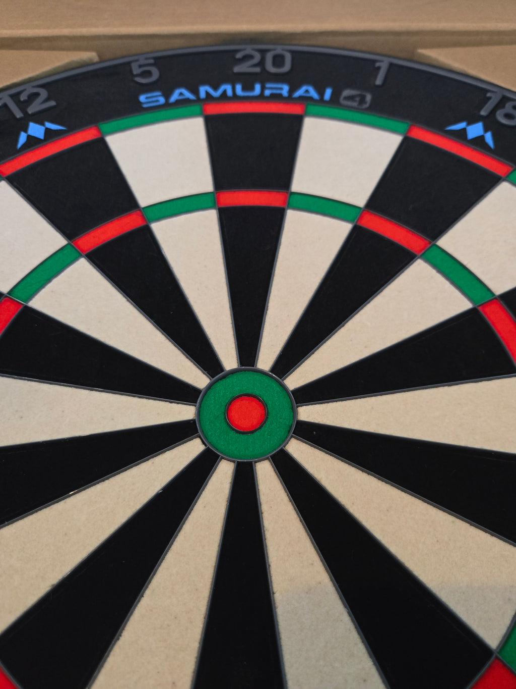 Mission Samurai 4 Dartboard - Graphite Grey Edition