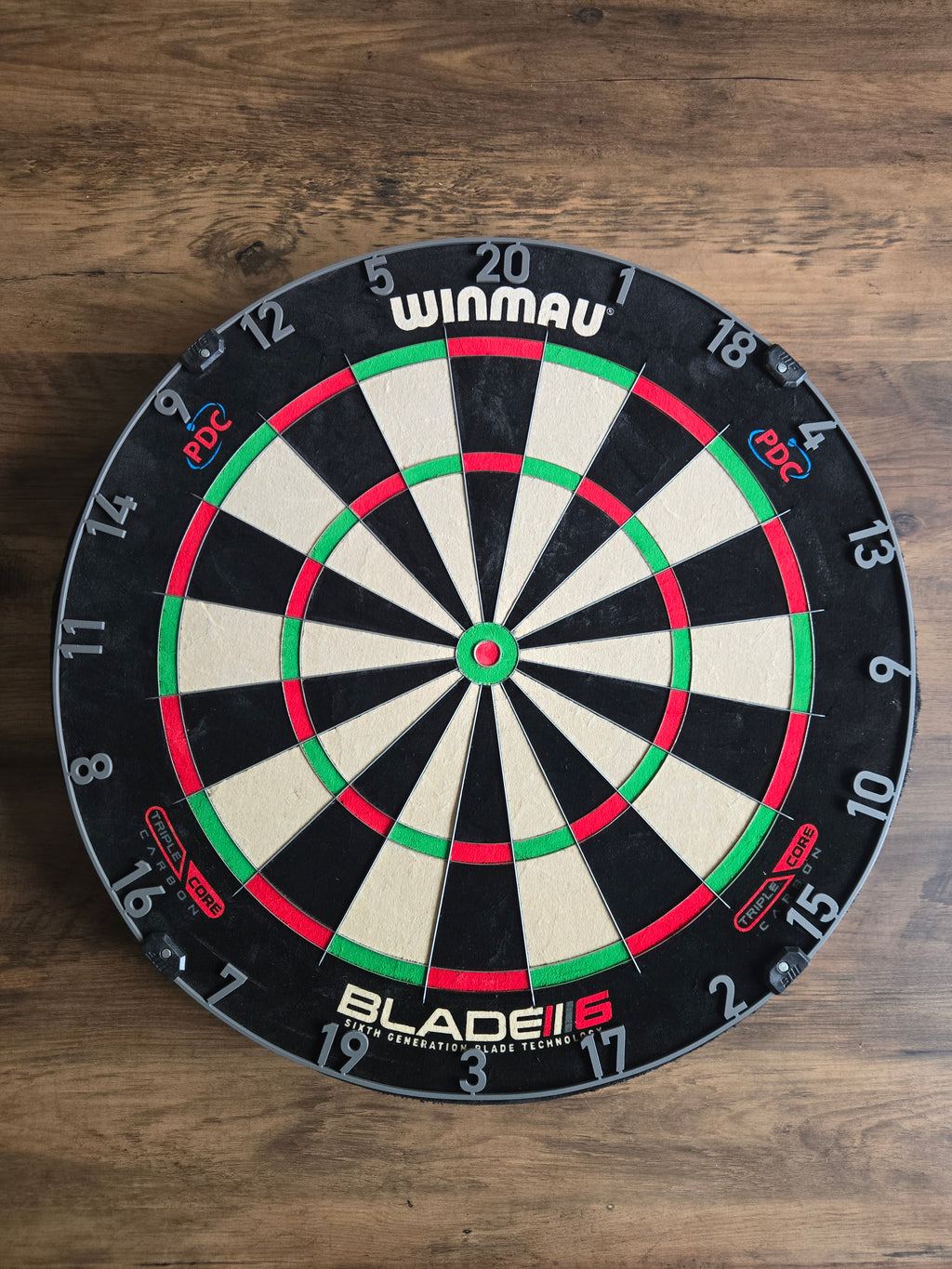 Winmau Blade 6 Triple Core Dartboard