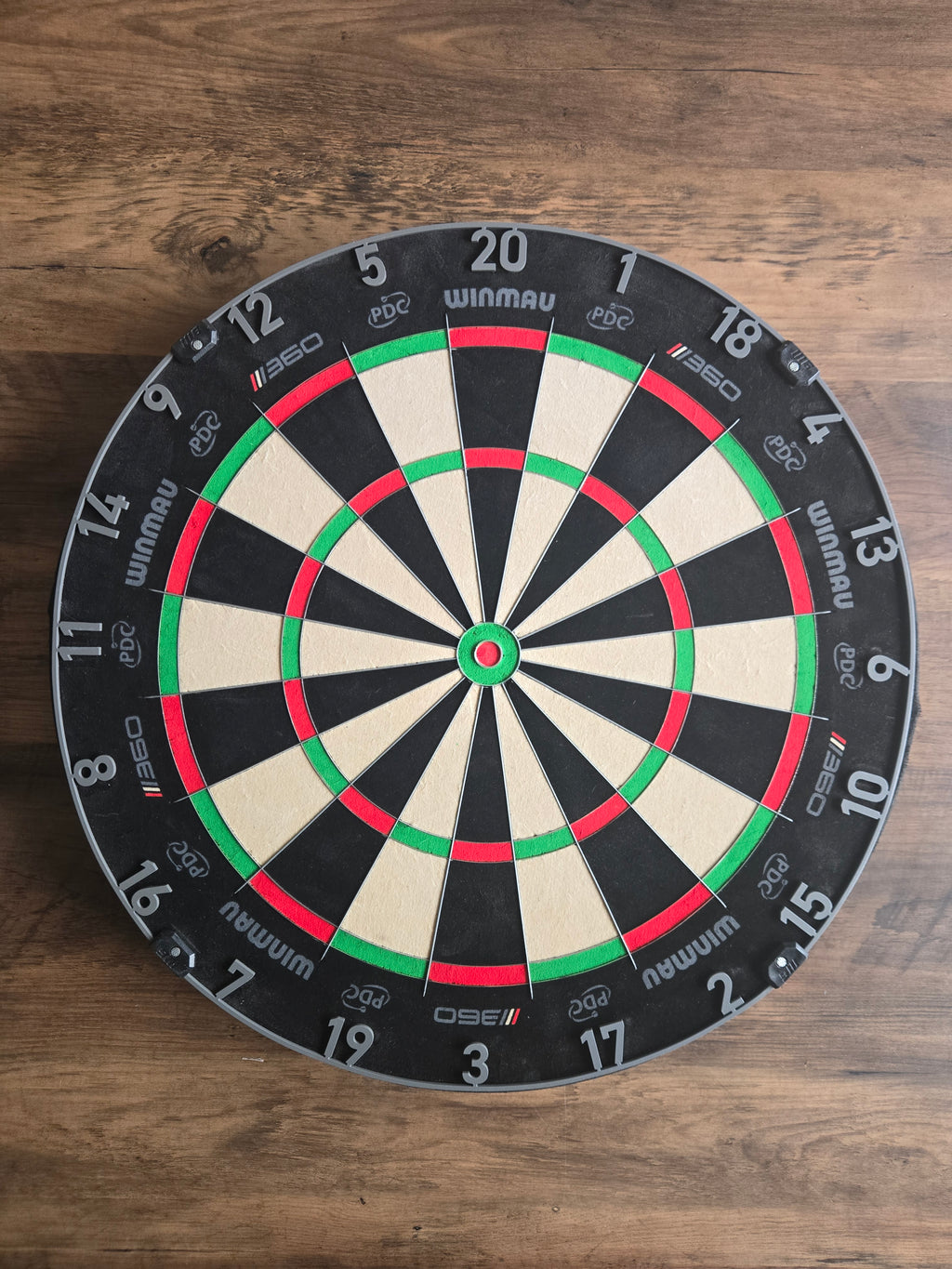 Winmau Blade 360 Triple Core Dartboard