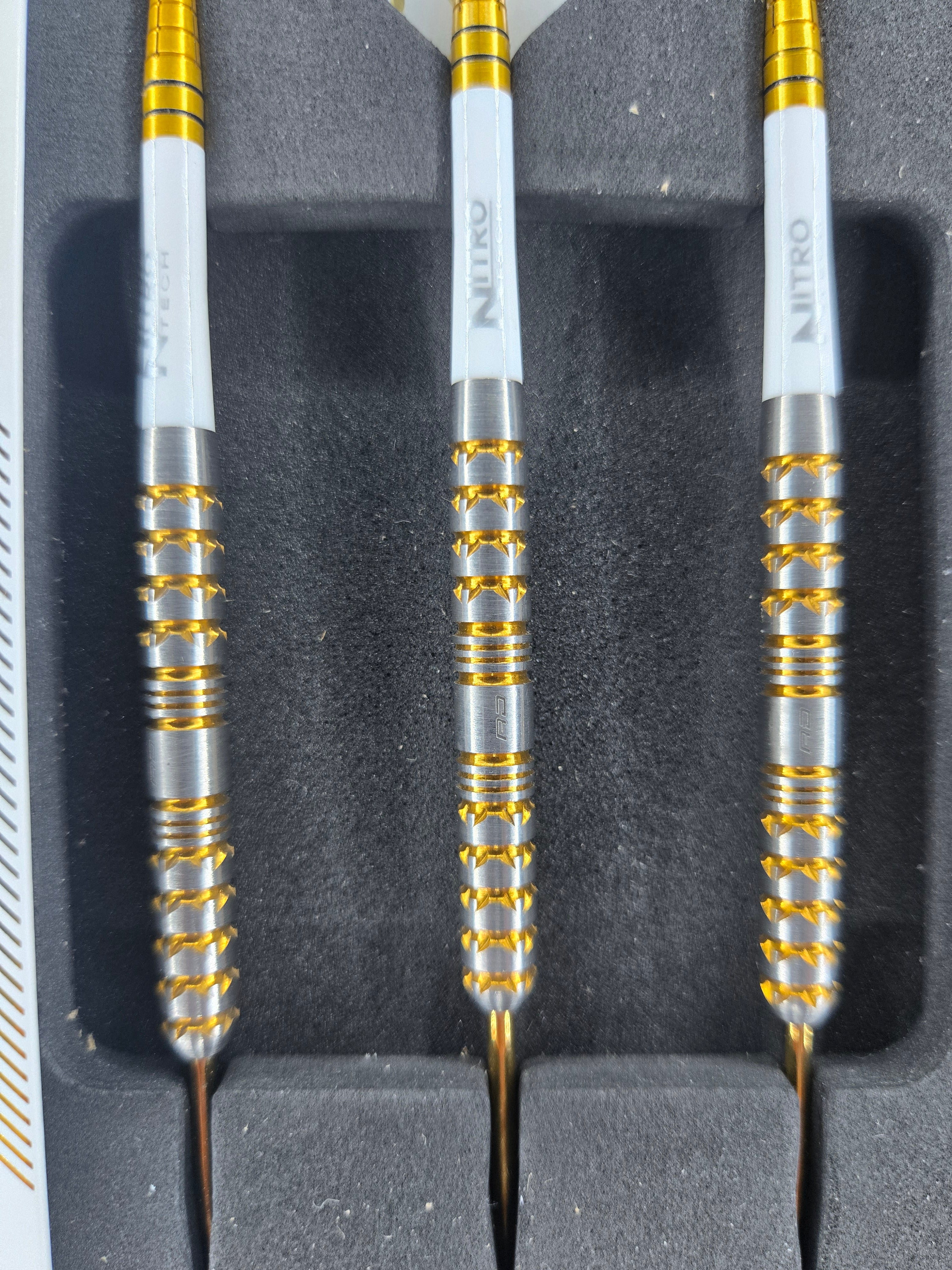 Red Dragon Paradym Gold Darts - Parallel