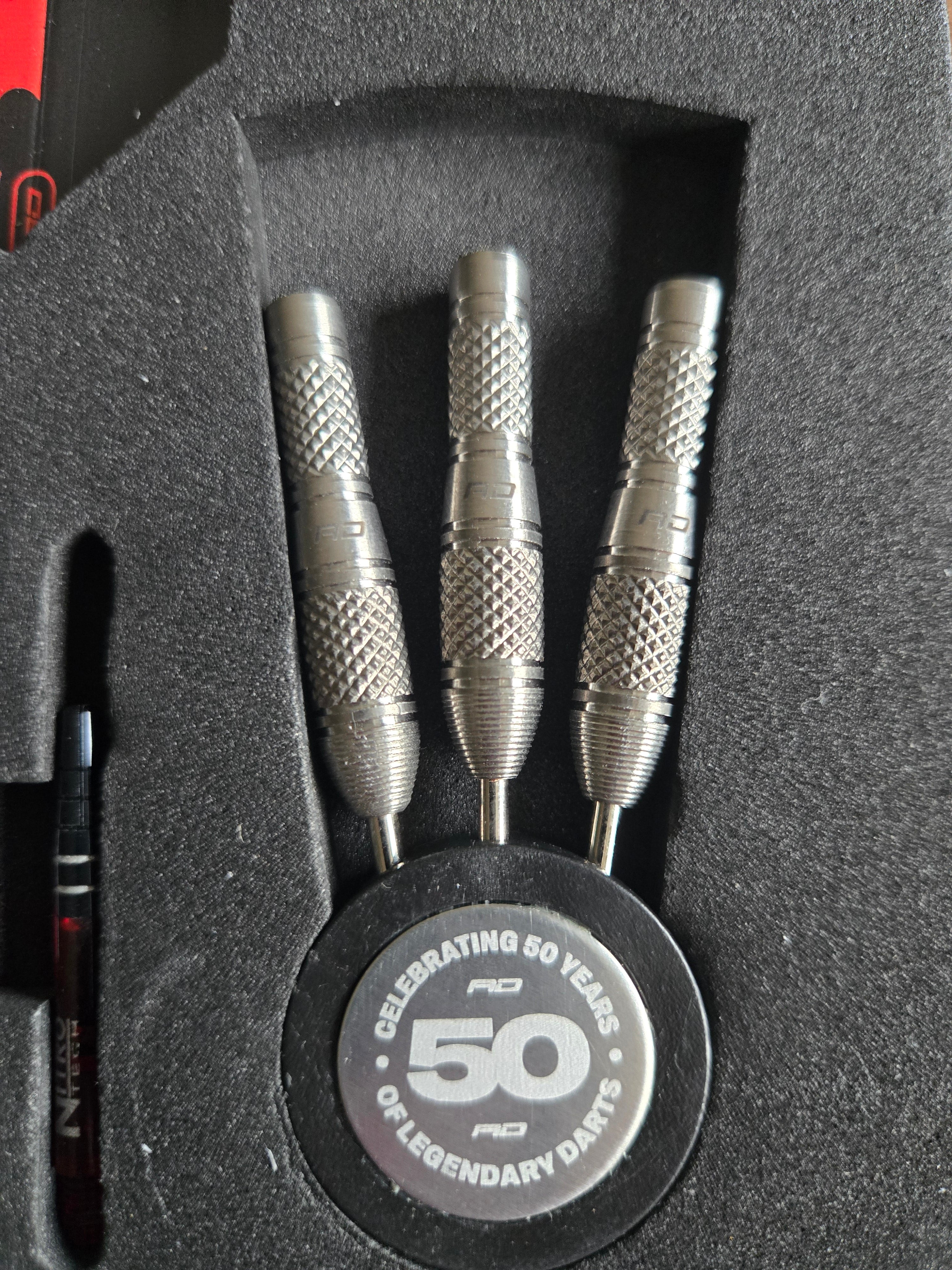 Red Dragon Grizzly 4 Darts