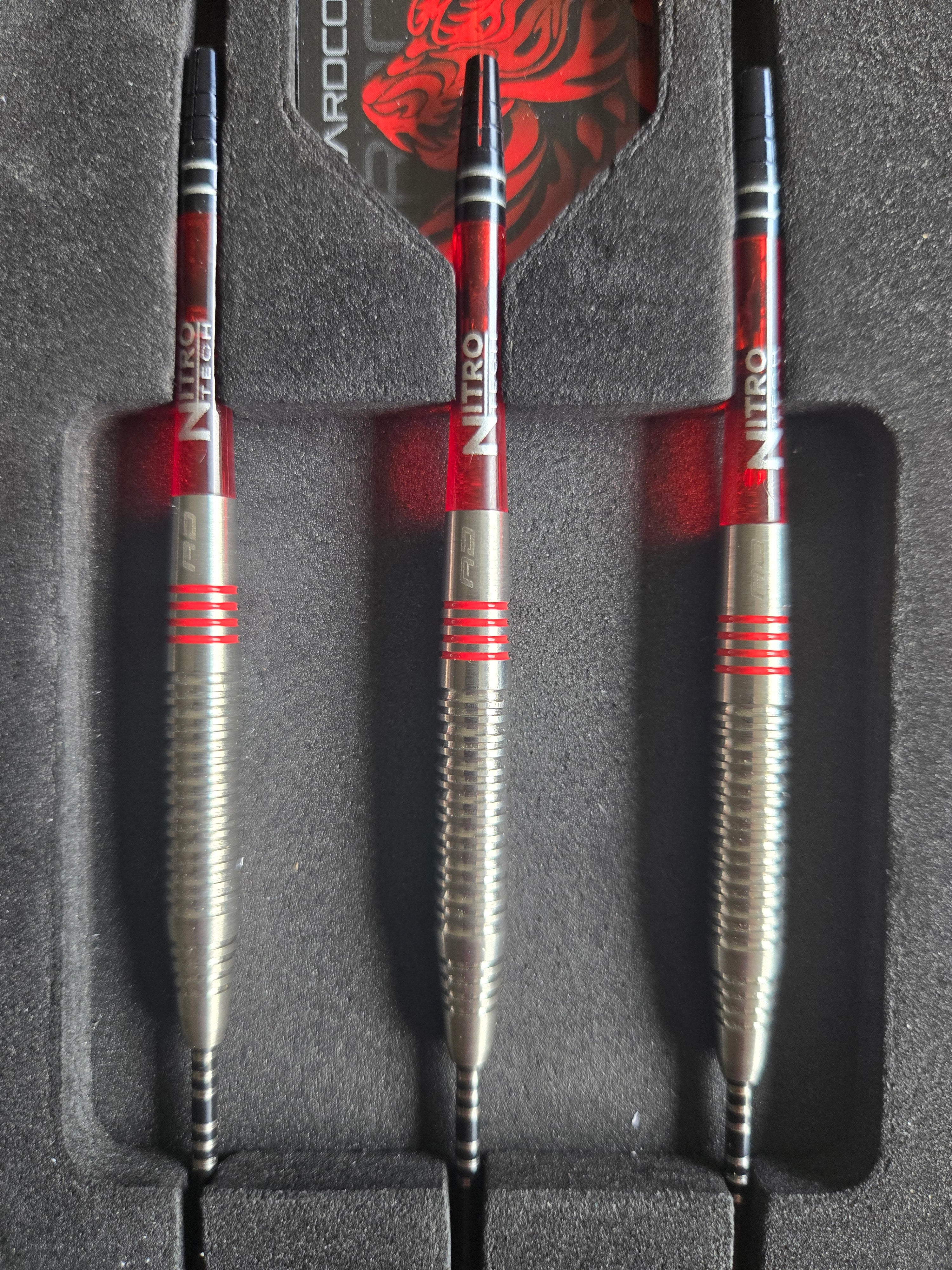 Red Dragon Jonny Clayton Original 2.0 Darts